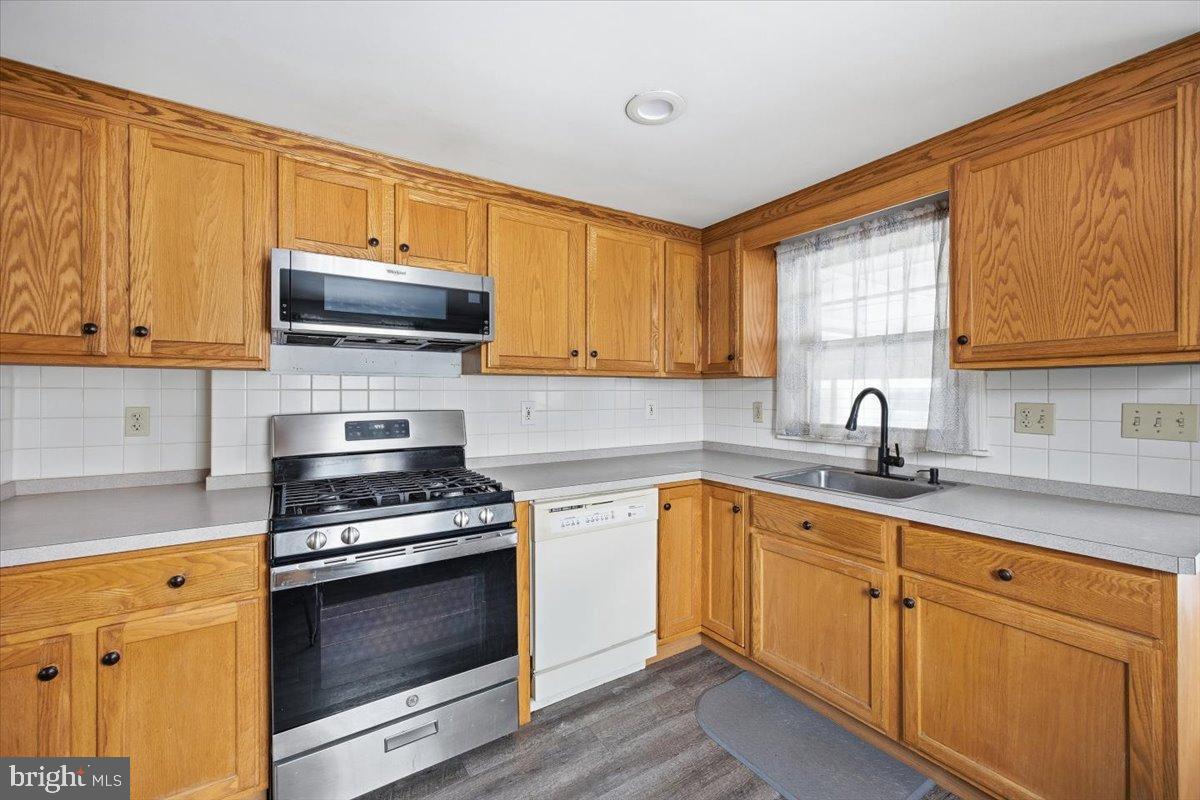 501 Windover Road Hatboro, PA 19040 - Photo 8 of 41