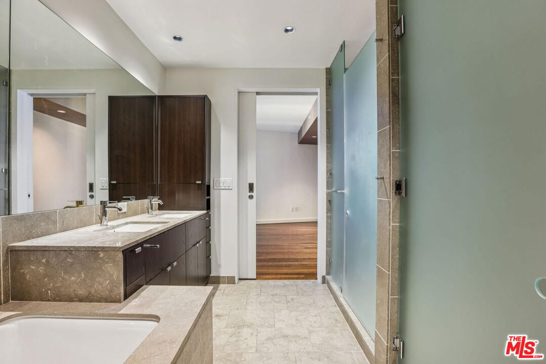 6250 Hollywood Boulevard, Unit 5A Los Angeles, CA 90028 - Photo 23 of 45