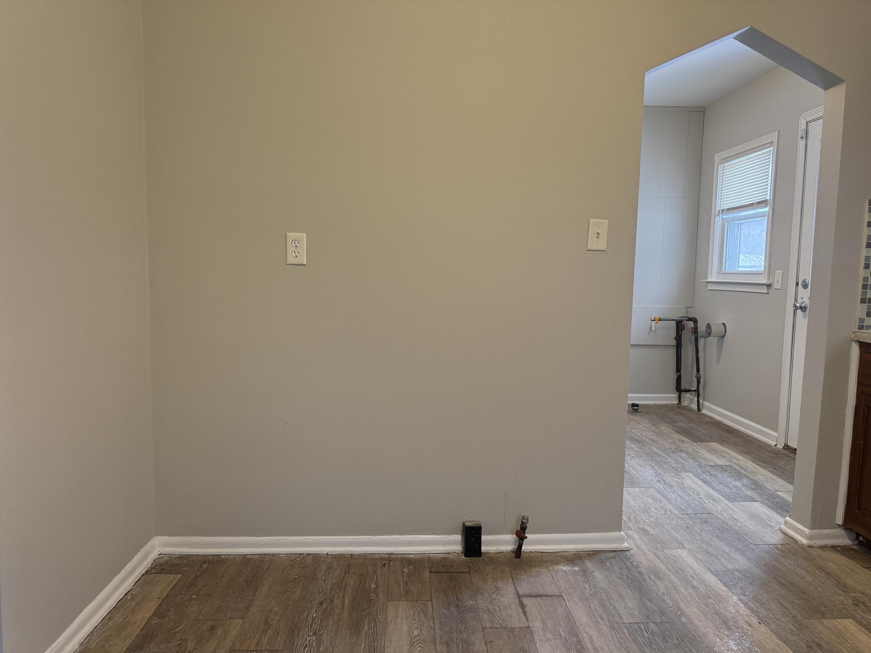 6237 Inkster Road Taylor, MI 48180 - Photo 8 of 18 IMG_6015
