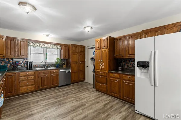 $589,000 | 213 Lincoln Lane, Winfield, MO 63389