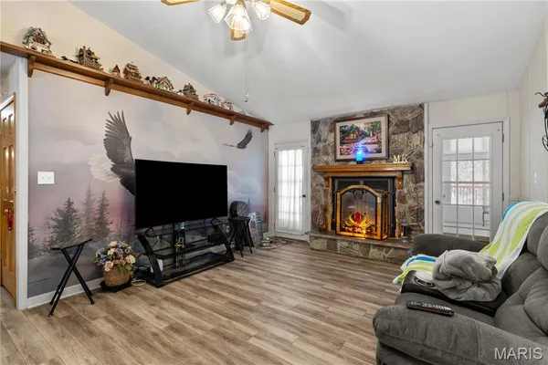 $589,000 | 213 Lincoln Lane, Winfield, MO 63389