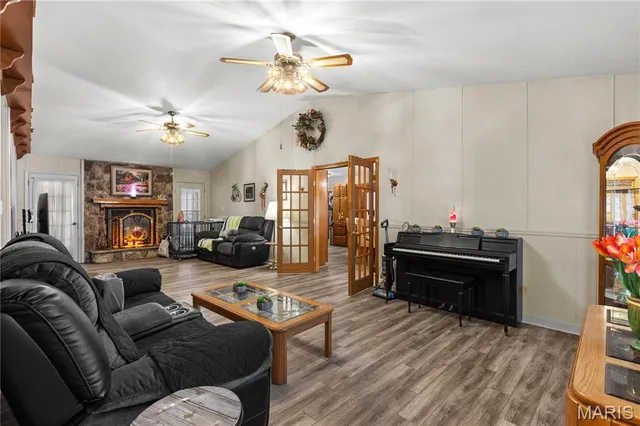 $599,000 | 213 Lincoln Lane, Winfield, MO 63389