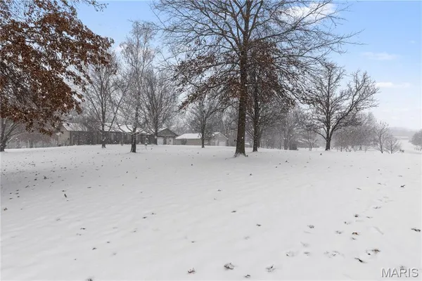 $589,000 | 213 Lincoln Lane, Winfield, MO 63389