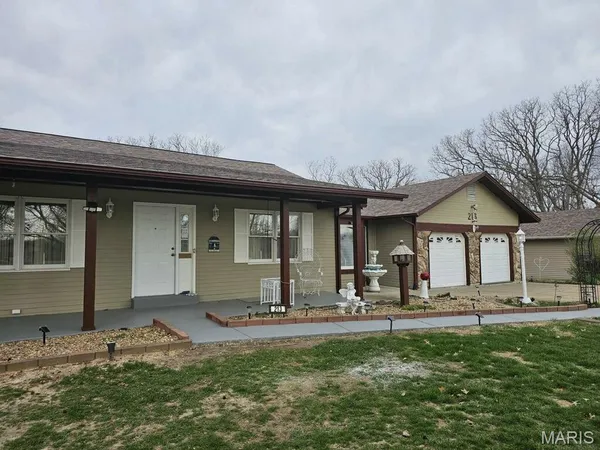 $589,000 | 213 Lincoln Lane, Winfield, MO 63389