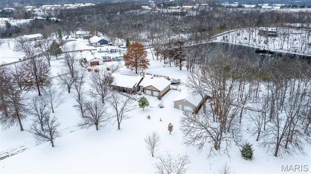 $599,000 | 213 Lincoln Lane, Winfield, MO 63389