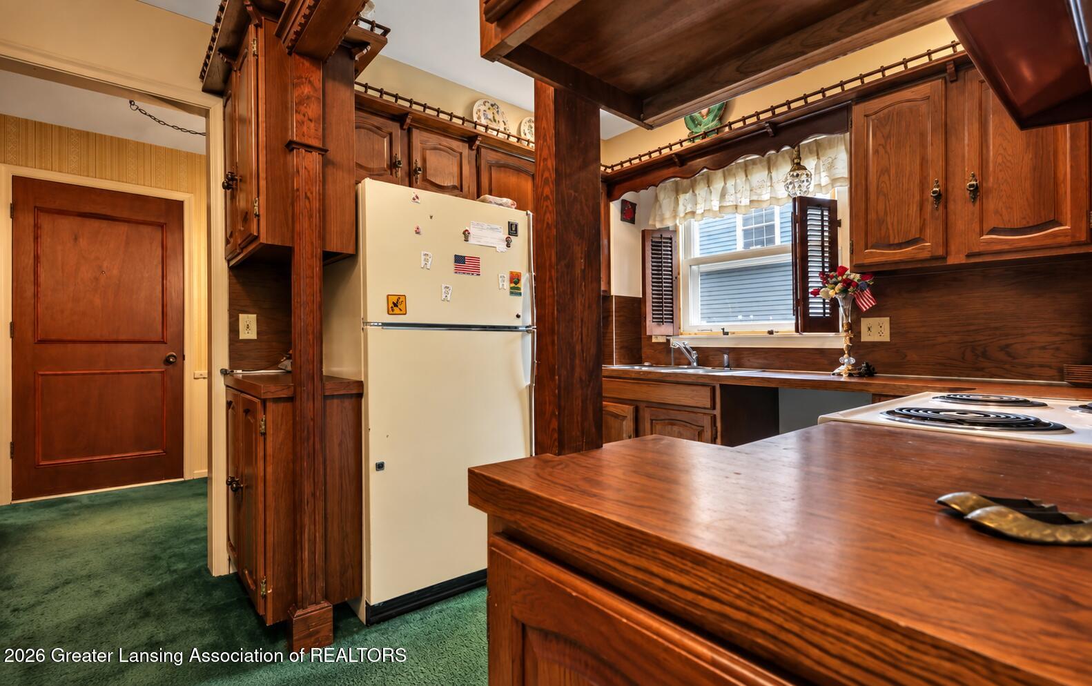 1908 Persimmon Path Holt, MI 48842 - Photo 18 of 37 A50BA126-2589-49B3-9A14-41D113D88436