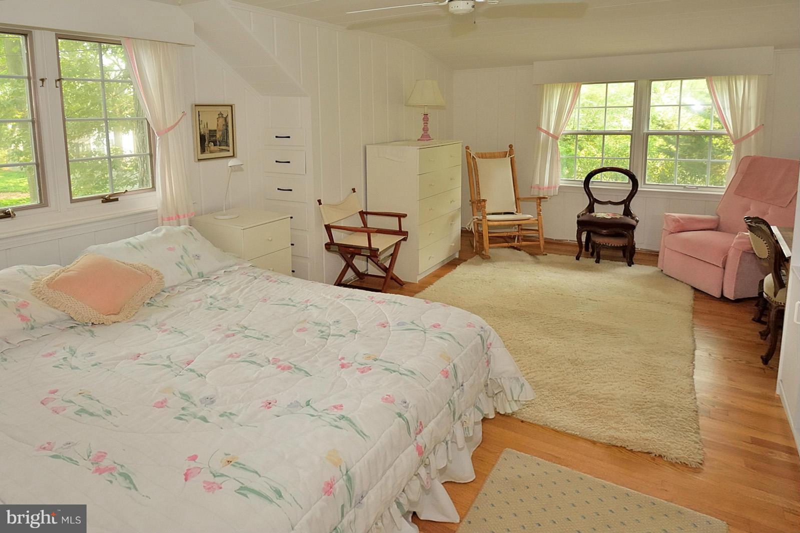 8020 Washington Road Alexandria, VA 22308 - Photo 14 of 20 Bedroom (Master)