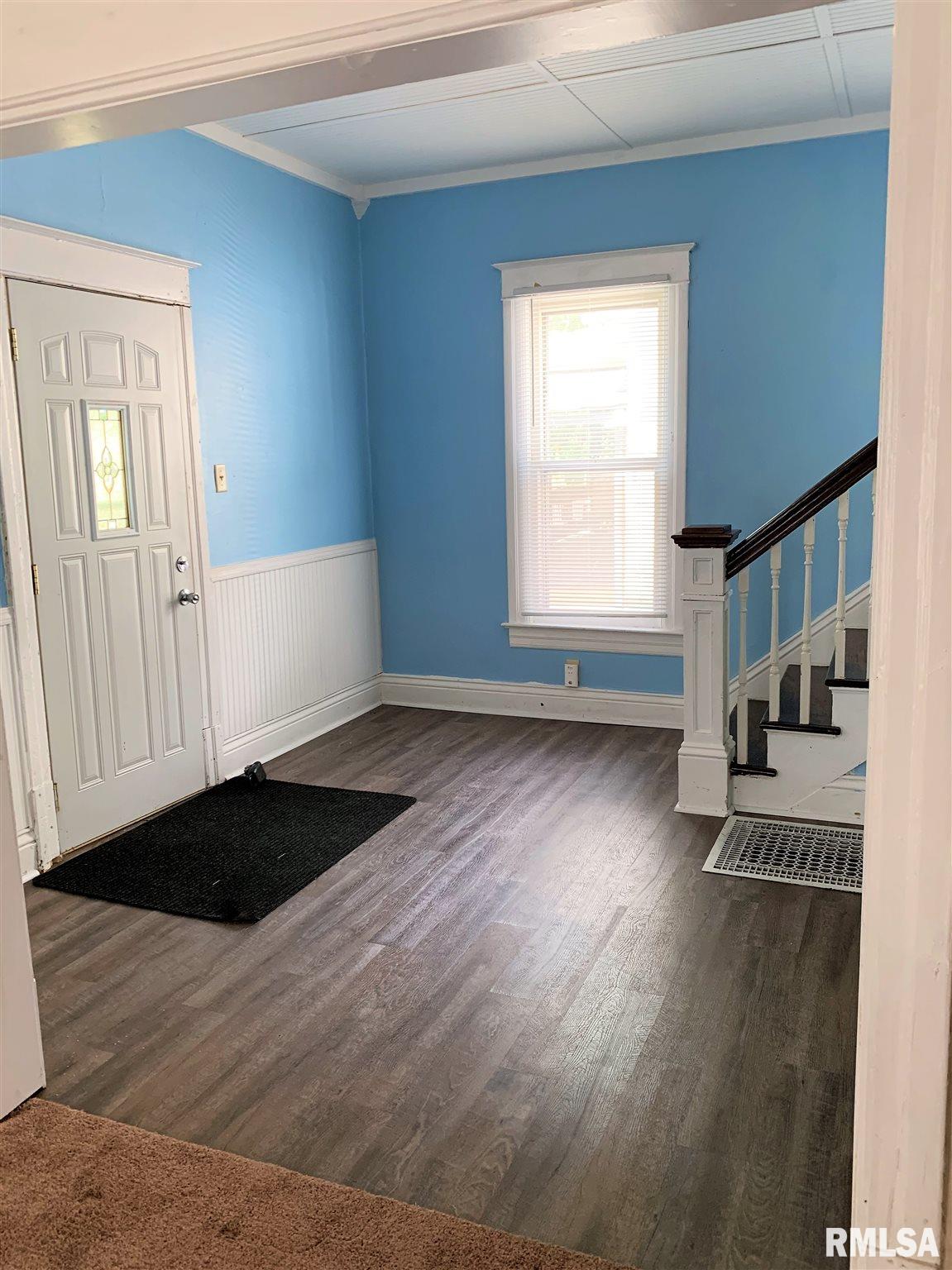 1330 North 2nd Street Springfield, IL 62702 - Photo 3 of 16