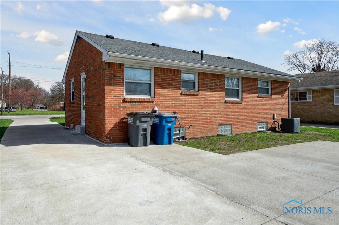 2321 West Alexis Road Toledo, OH 43613 - Photo 24 of 31 Gallery Image 24