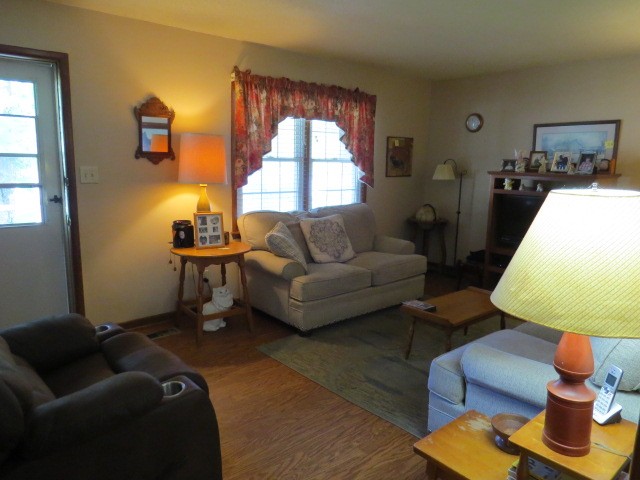 1549 Mill Street Pulaski, TN 38478 - Photo 4 of 24 a living room with furniture and a window