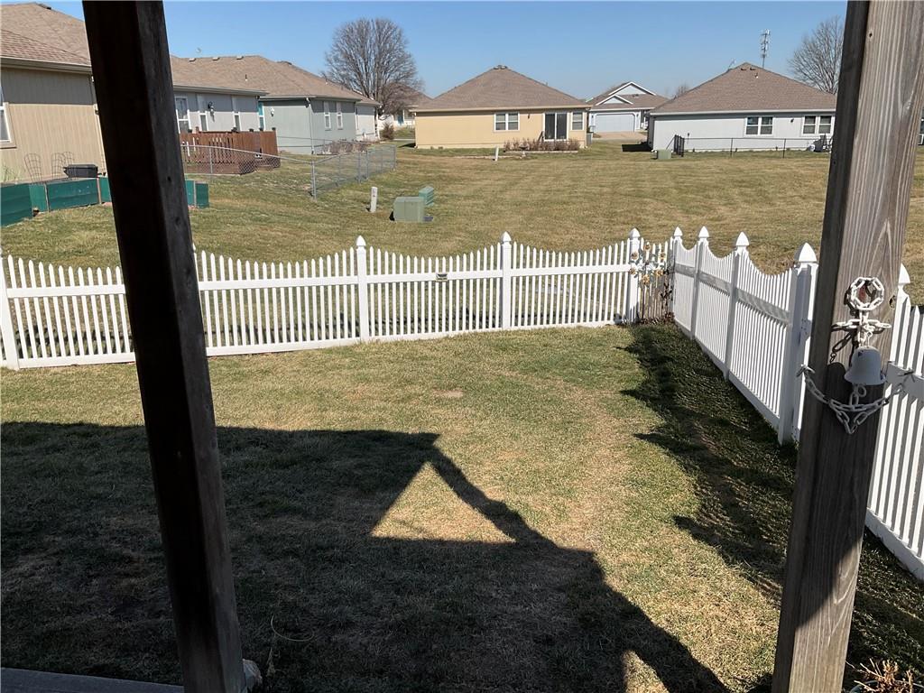 702 Twilight Court Raymore, MO 64083 - Photo 19 of 25