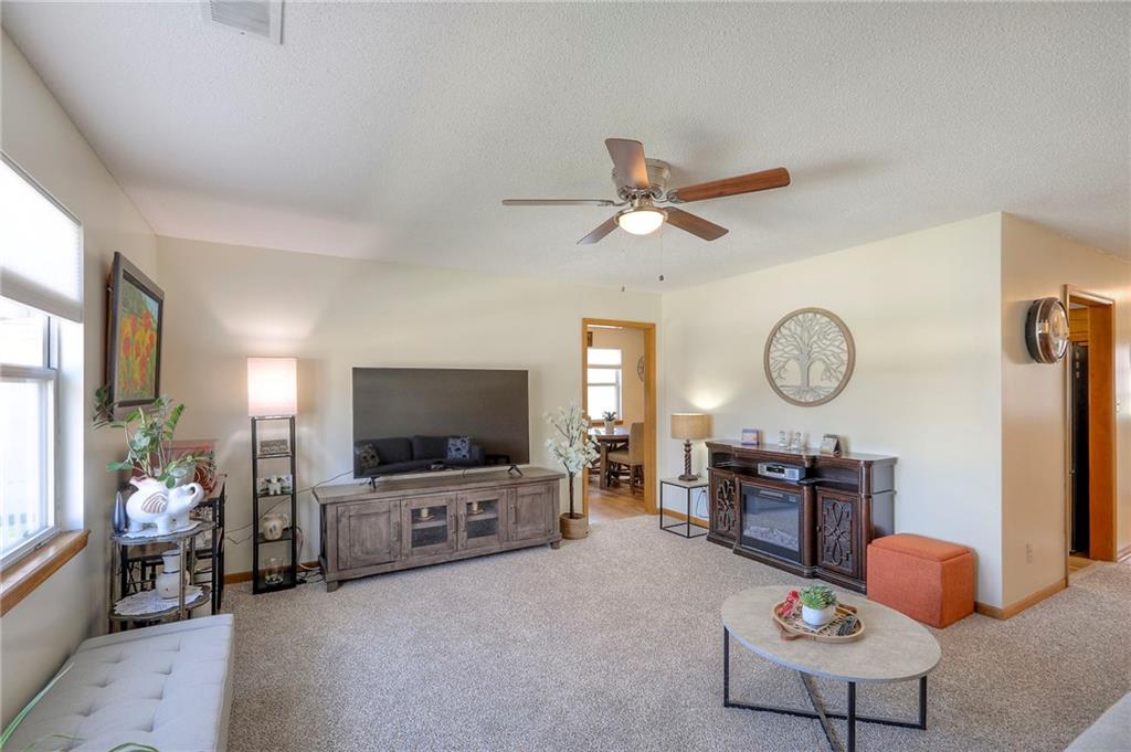702 Twilight Court Raymore, MO 64083 - Photo 5 of 25