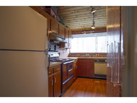 33 Mountain View Road Winhall, VT 05340 - Photo 6 of 10 Gallery Image 6