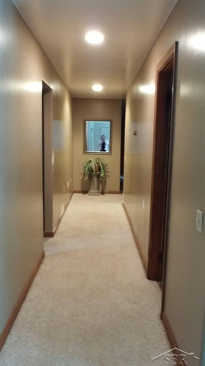 2246 West Gary Road Montrose, MI 48457 - Photo 7 of 16 Hallway
