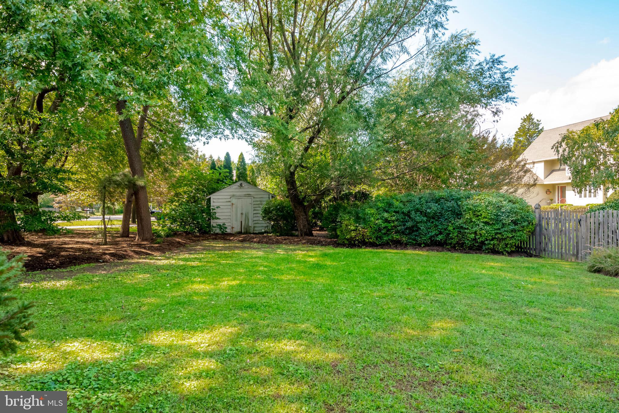 1094 River Bay Road Annapolis, MD 21409 - Photo 87 of 101 Serene street side fenced yard