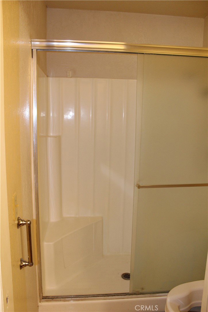 828 East Boone Street, Unit 12 Santa Maria, CA 93454 - Photo 23 of 32 a bathroom with a shower