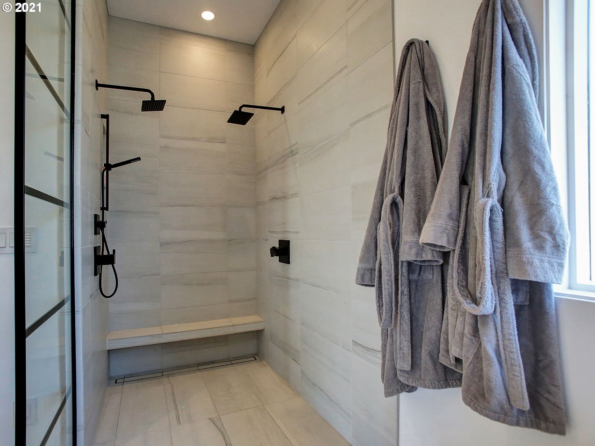 4160 Southwest Patrick Place Portland, OR 97239 - Photo 22 of 32 Gallery Image 22