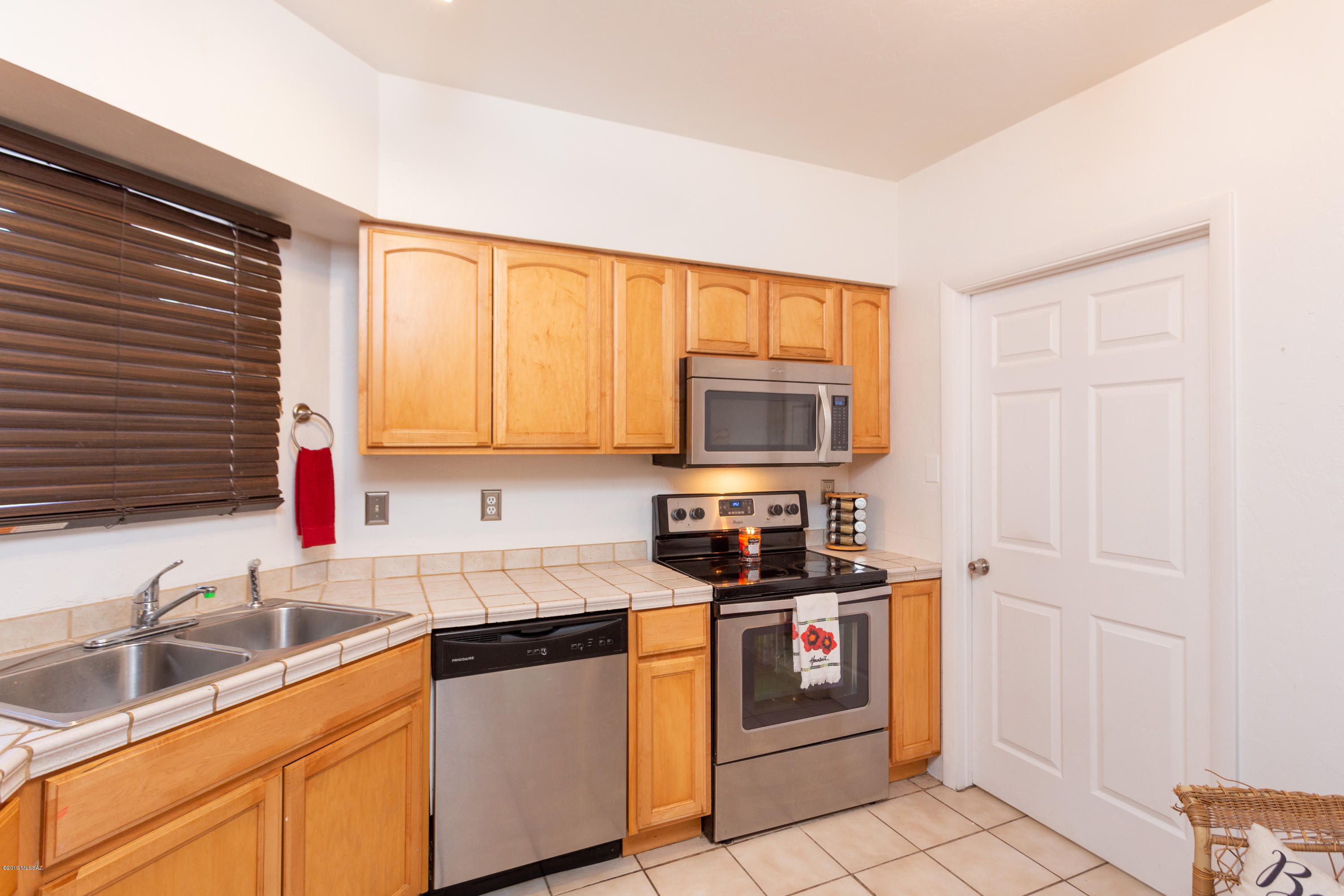 3536 South Mission Road, Unit A Tucson, AZ 85713 - Photo 5 of 19