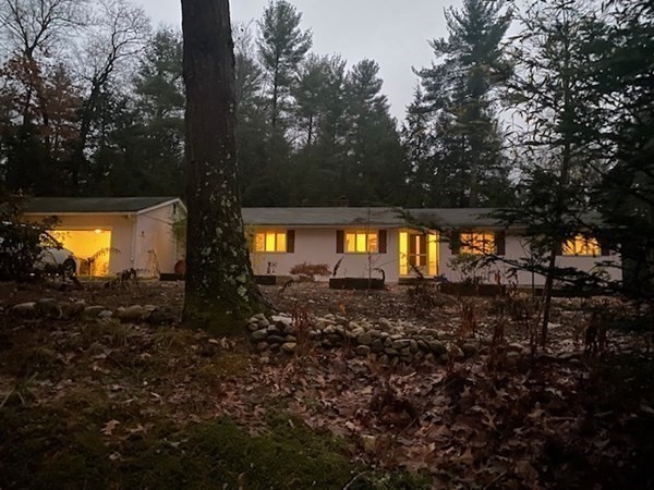9 Kettle Pond Road Amherst, MA 01002 - Photo 3 of 42