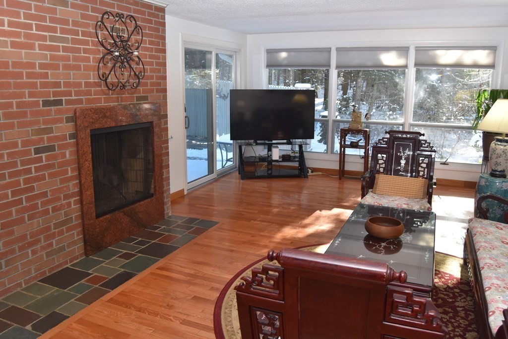 9 Kettle Pond Road Amherst, MA 01002 - Photo 6 of 42