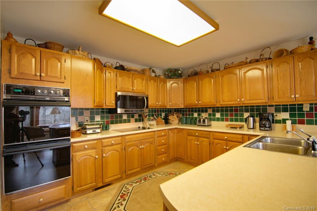 157 Blue Bird Road, Unit 65 Lake Lure, NC 28746 - Photo 14 of 34 Gallery Image 14