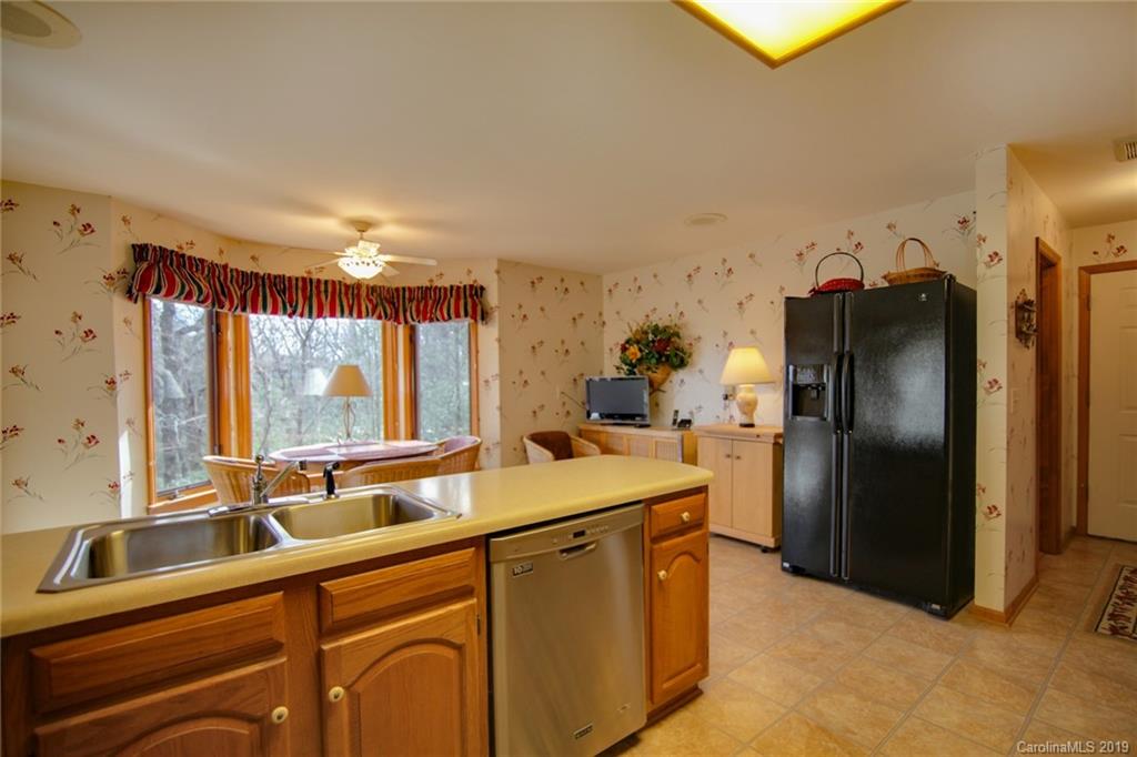 157 Blue Bird Road, Unit 65 Lake Lure, NC 28746 - Photo 17 of 34 Gallery Image 17