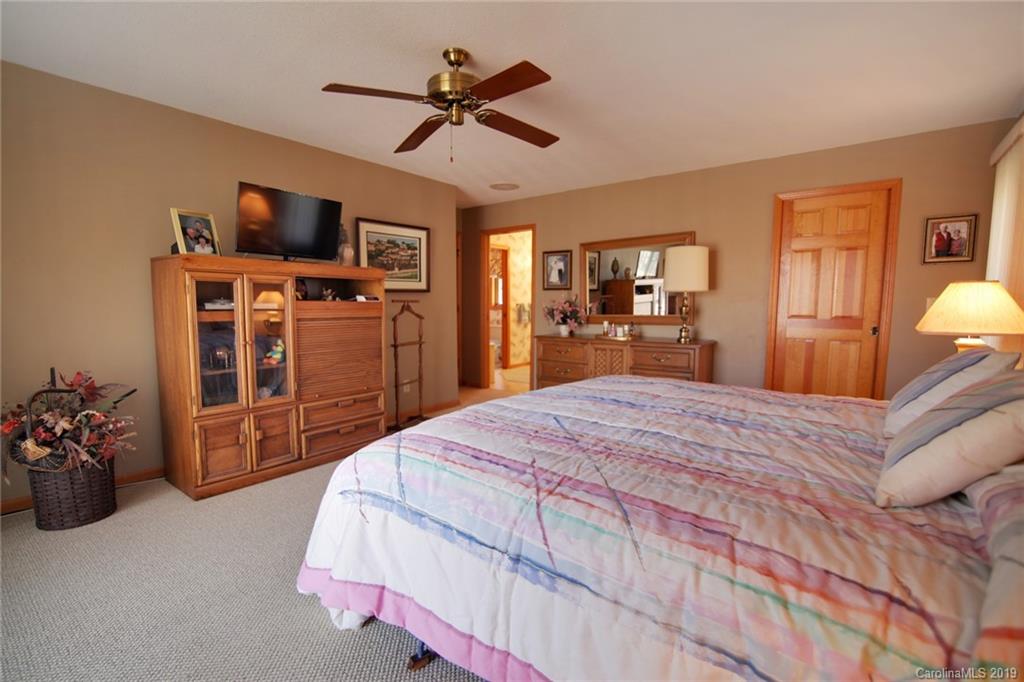 157 Blue Bird Road, Unit 65 Lake Lure, NC 28746 - Photo 20 of 34 Gallery Image 20
