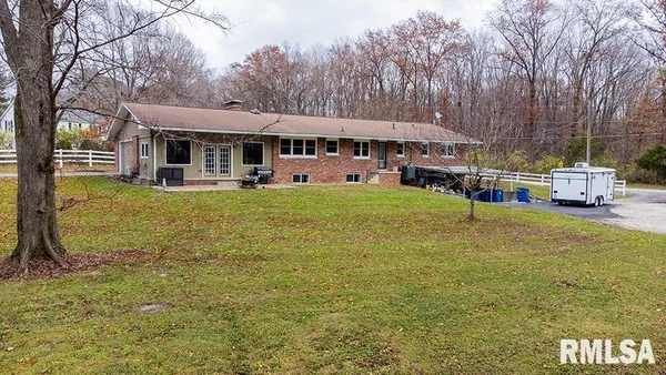 $385,000 | 439 East Glenwood Avenue, Olney, IL 62450