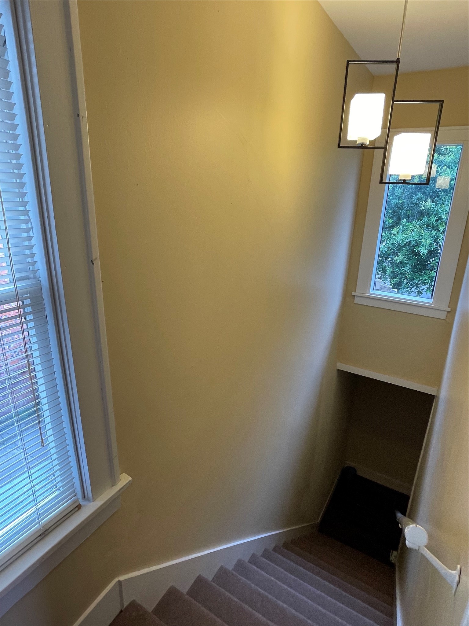 1805 Sul Ross Street Houston, TX 77098 - Photo 10 of 21 a view of balcony with wooden floor