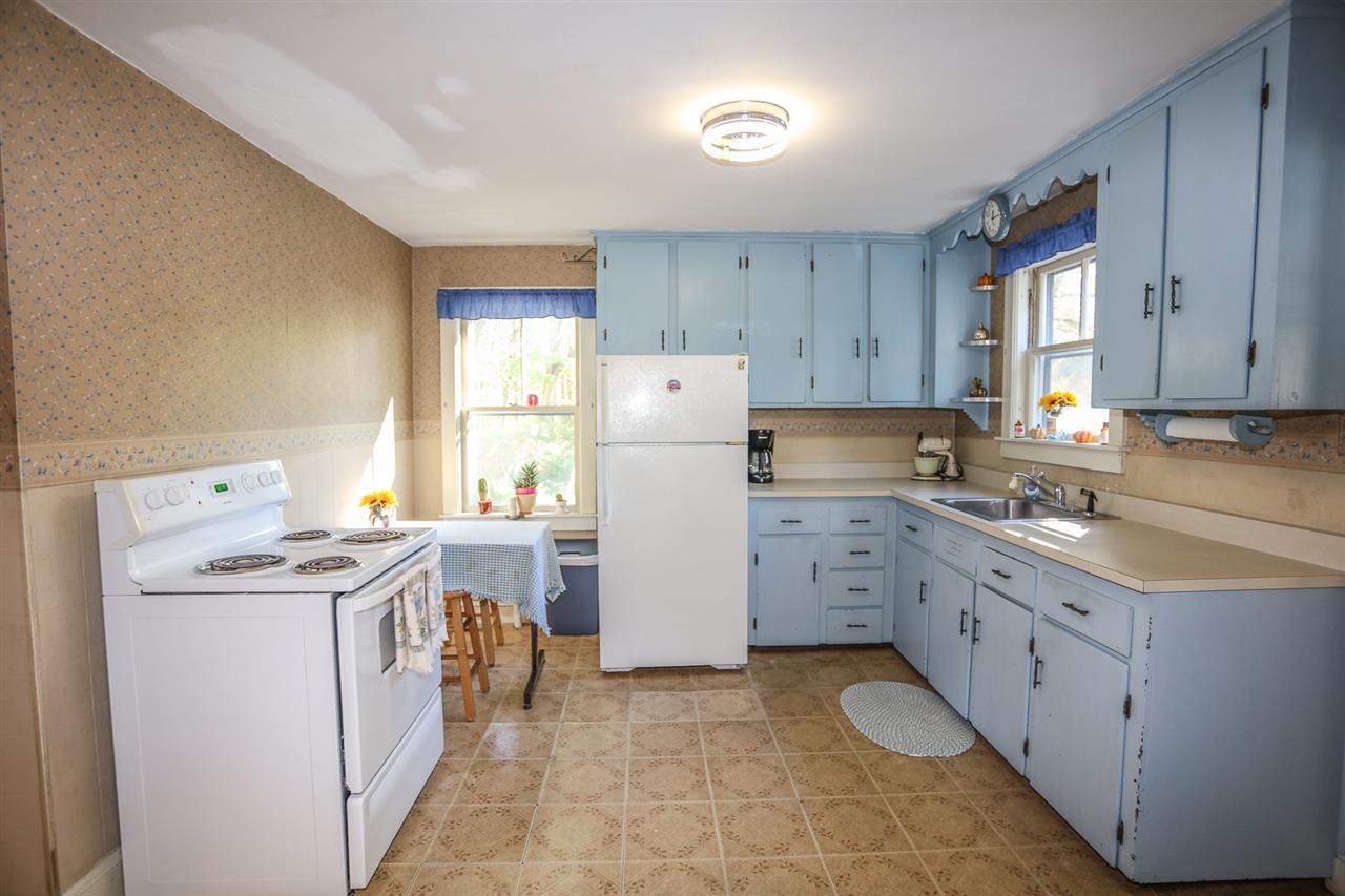 157 Rockingham Road Auburn, NH 03032 - Photo 8 of 29