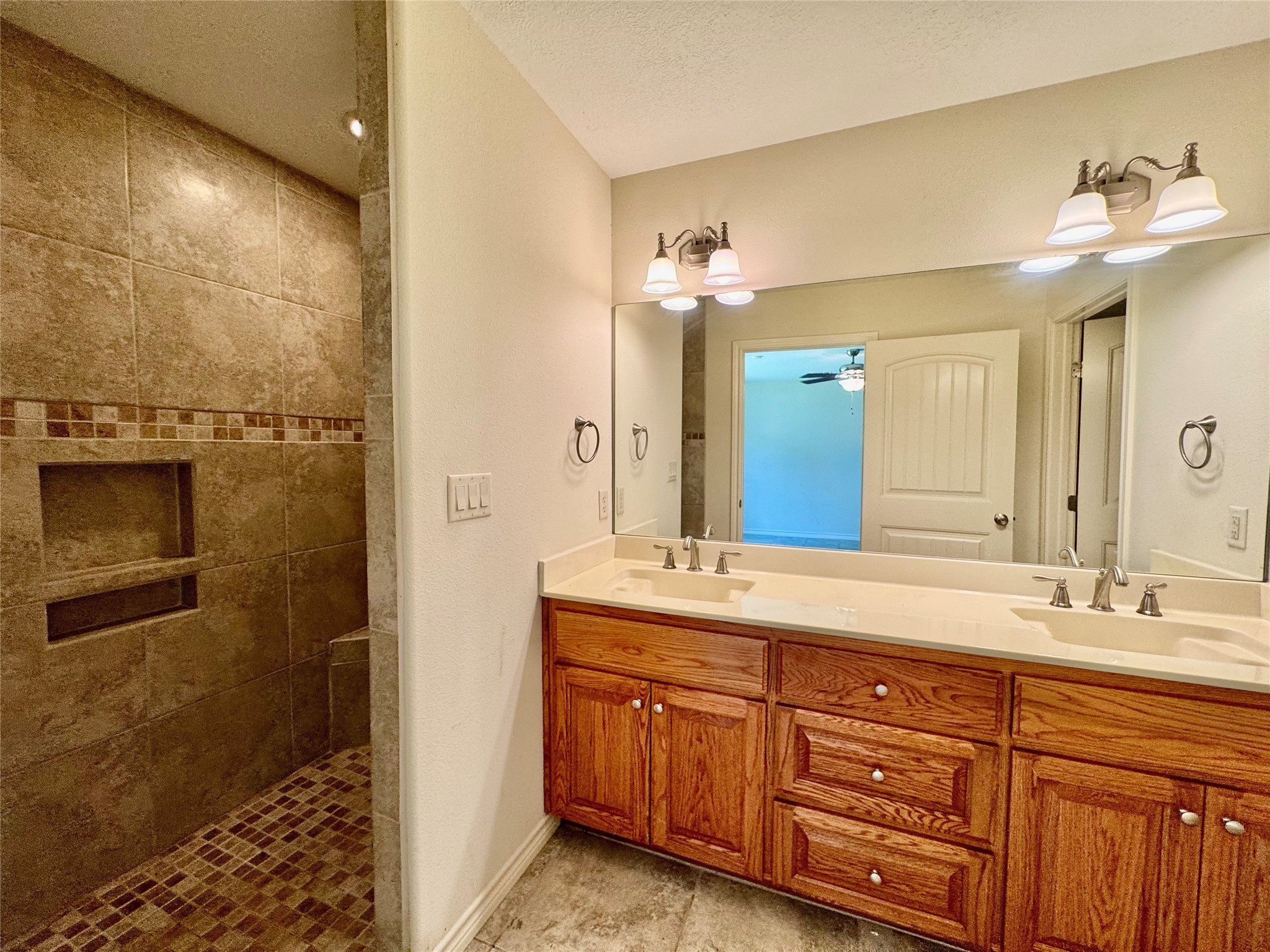 86 Huntington Trinity, TX 75862 - Photo 20 of 44