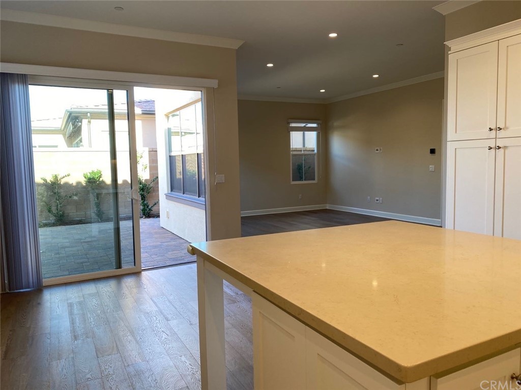 63 Singer Irvine, CA 92620 - Photo 12 of 33 a room with window