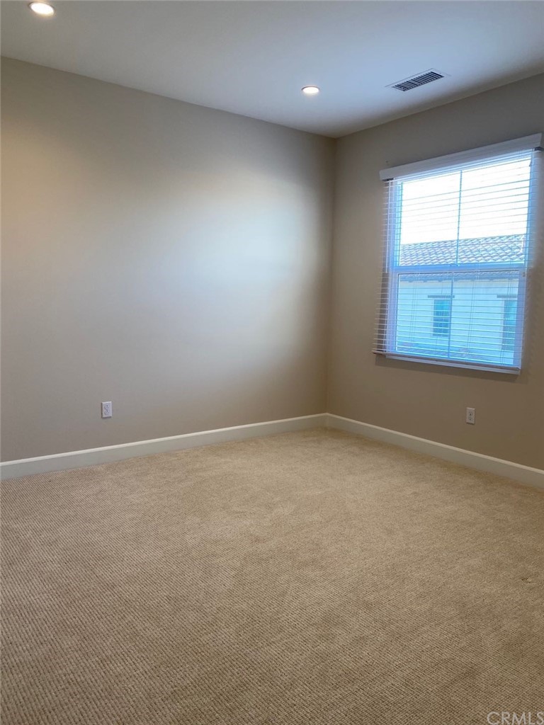 63 Singer Irvine, CA 92620 - Photo 25 of 33 an empty room with a window