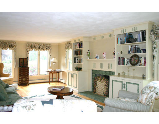 148 Maynard Farm Road Sudbury, MA 01776 - Photo 3 of 15