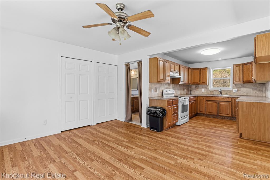 9060 North McKinley Road Flushing, MI 48433 - Photo 6 of 28
