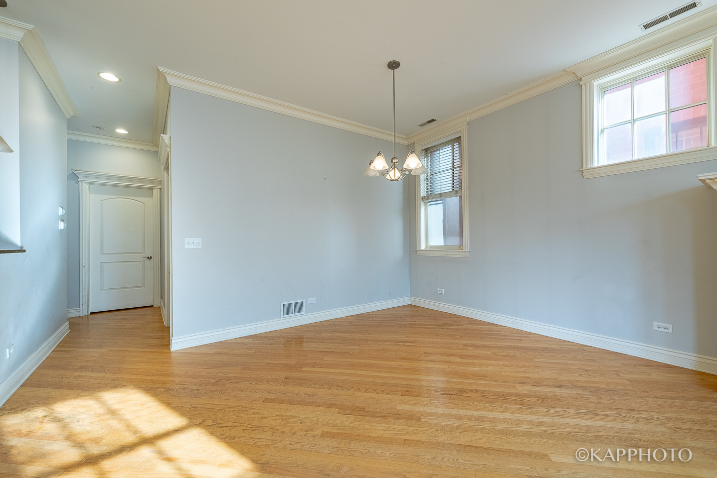 35 South Racine Avenue, Unit 2SE Chicago, IL 60607 - Photo 7 of 27