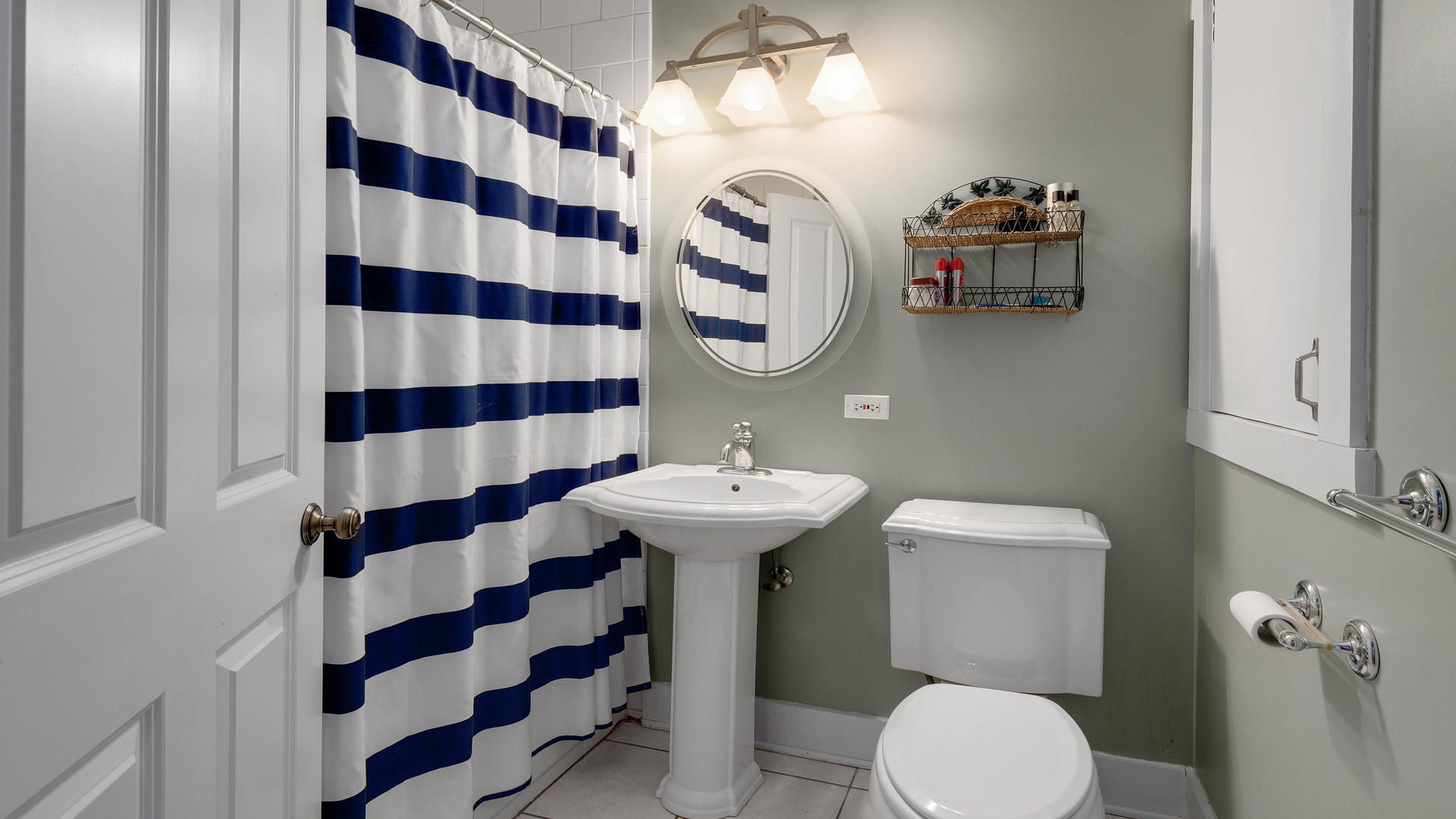 145 Barrypoint Road, Unit 2S Riverside, IL 60546 - Photo 11 of 18