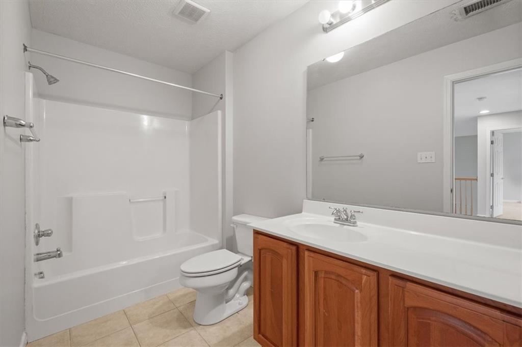 125 Park Place McKees Rocks, PA 15136 - Photo 35 of 44 a bathroom with a sink a toilet and shower