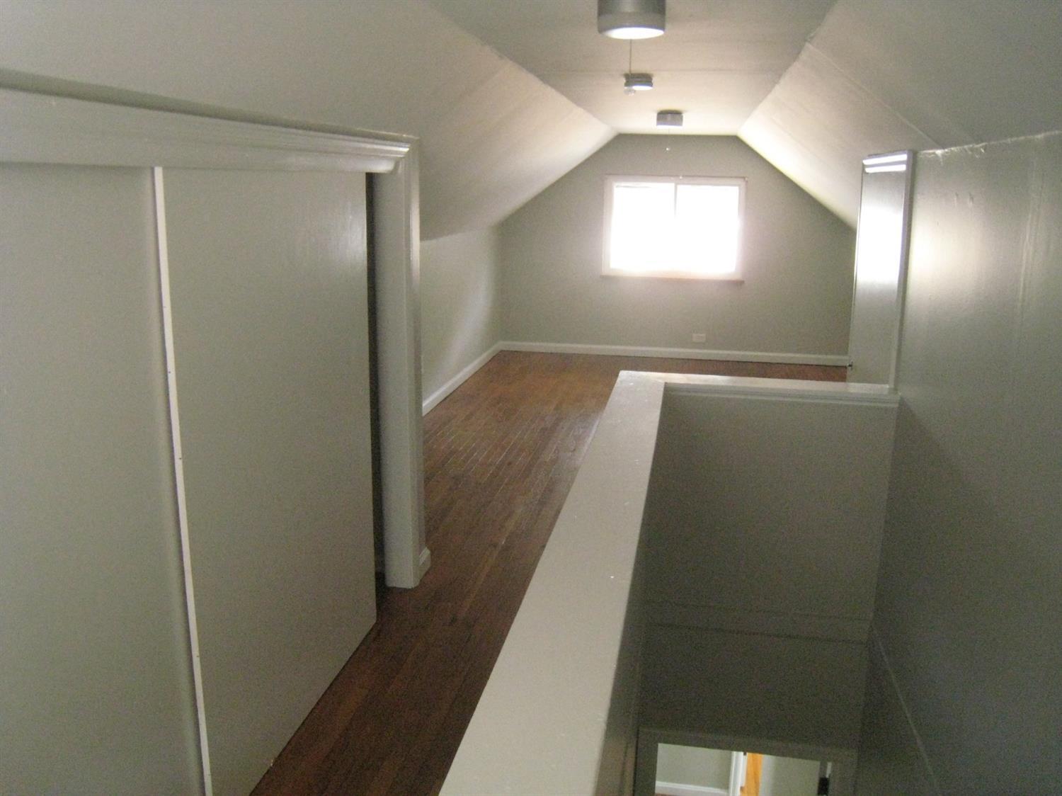 8642 Daly Road Cincinnati, OH 45231 - Photo 14 of 26
