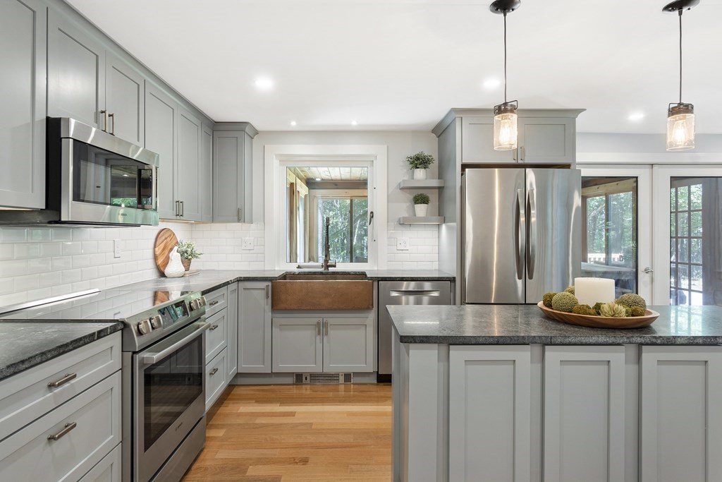 67 Burnham Road Bolton, MA 01740 - Photo 3 of 42
