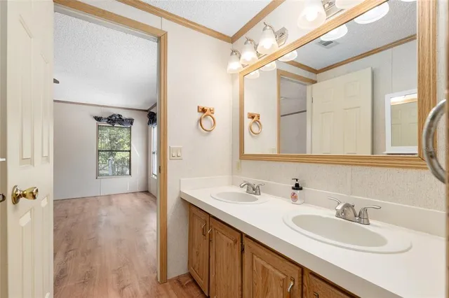 $2,400 | 16513 Southwest 67 Place, Archer, FL 32618