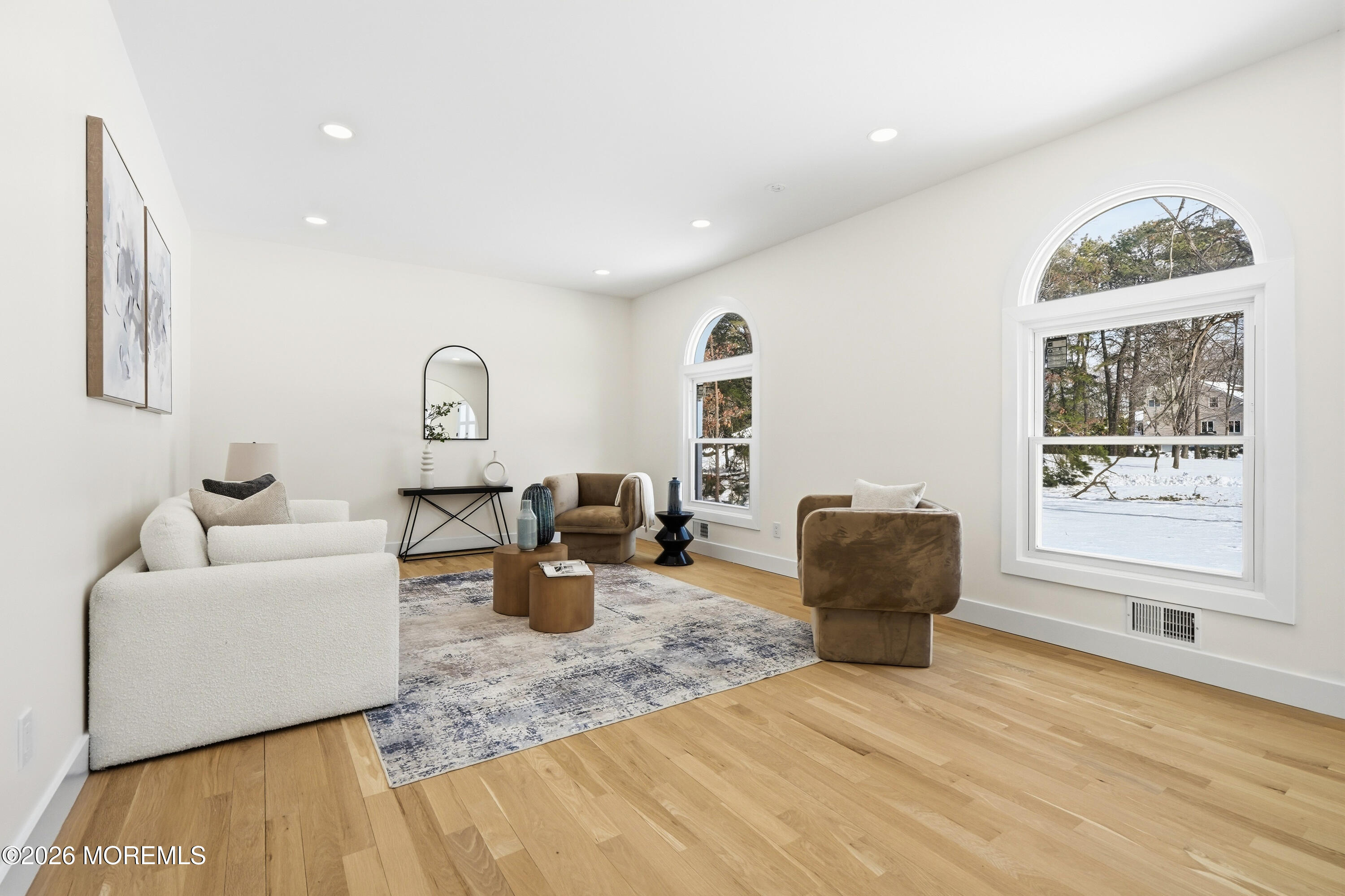 20 Overlook Drive Jackson, NJ 08527 - Photo 26 of 82 a living room with furniture and a window