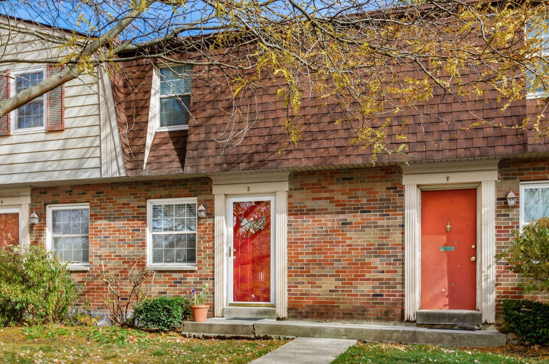 5720 Beechcroft Road, Unit E Columbus, OH 43229 - Photo 2 of 26 Front Exterior