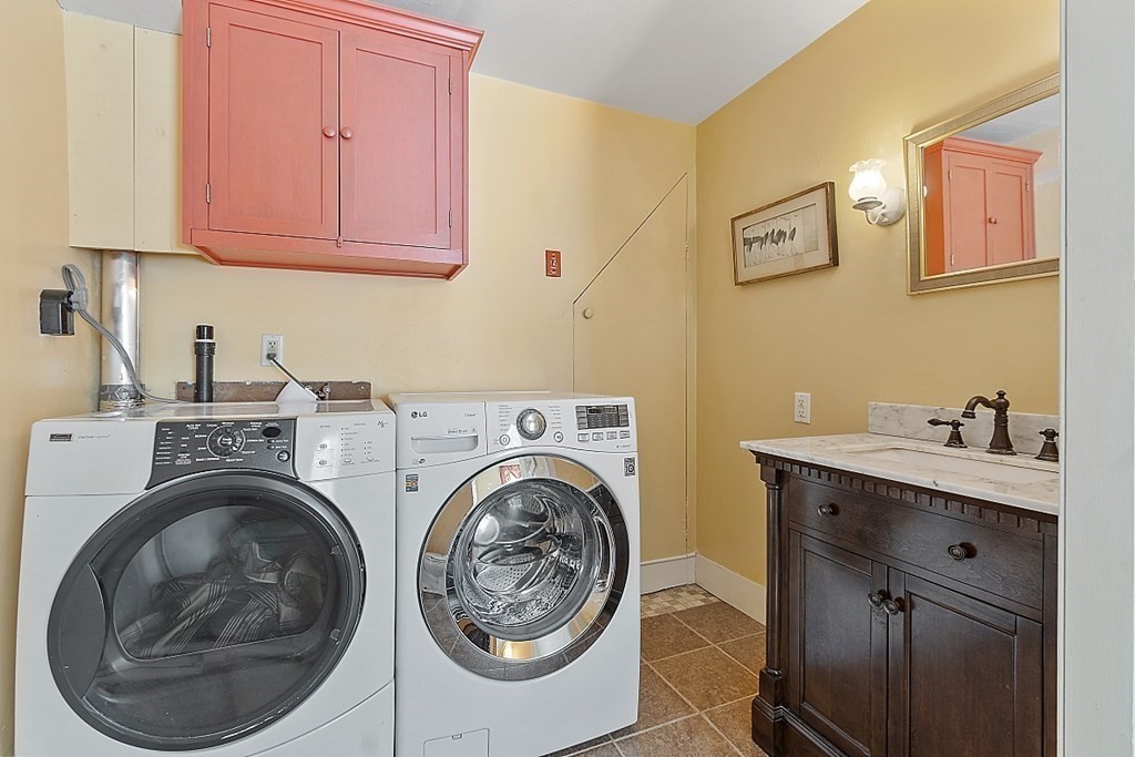4 Hardwick Road Petersham, MA 01366 - Photo 10 of 42 a utility room with sink dryer and washer