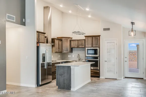 $314,950 | 6037 Summer Ridge, Sunland Park, NM 88008
