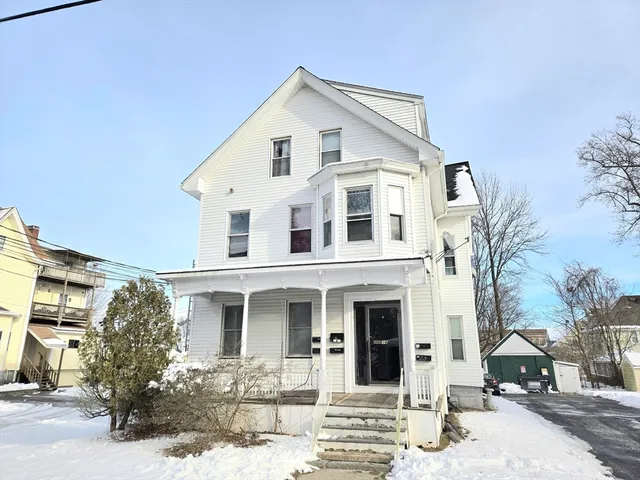 $1,495 | 16 Clinton Street, Unit 1F, Taunton, MA 02780