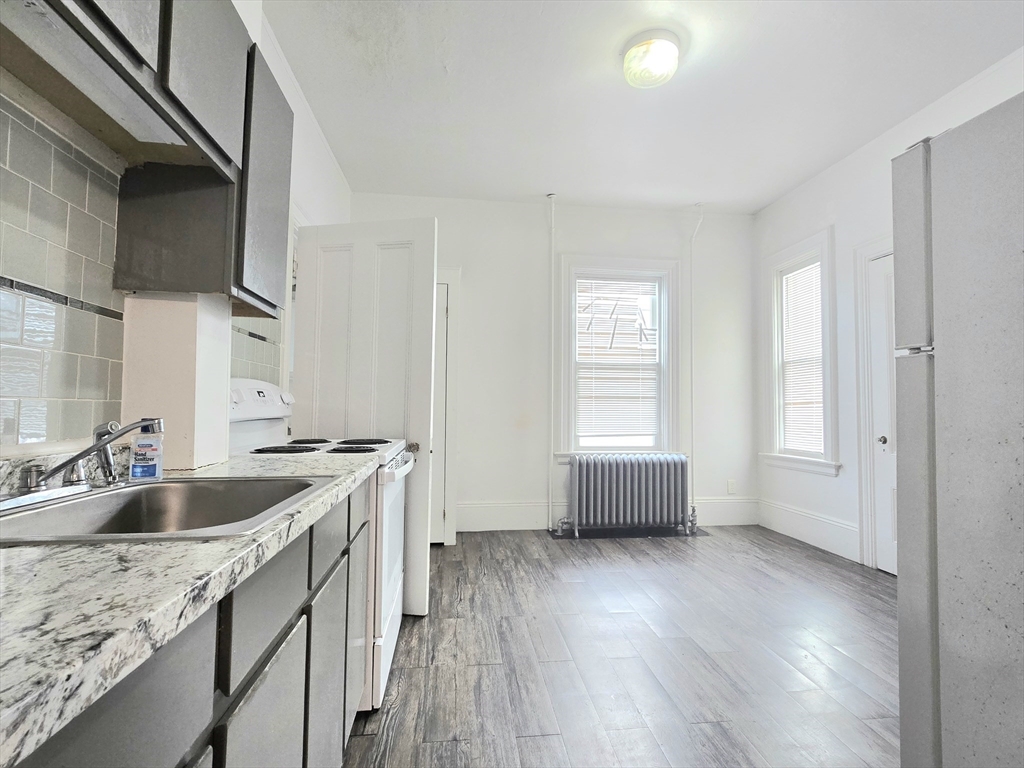 16 Clinton Street, Unit 1F Taunton, MA 02780 - Photo 2 of 18