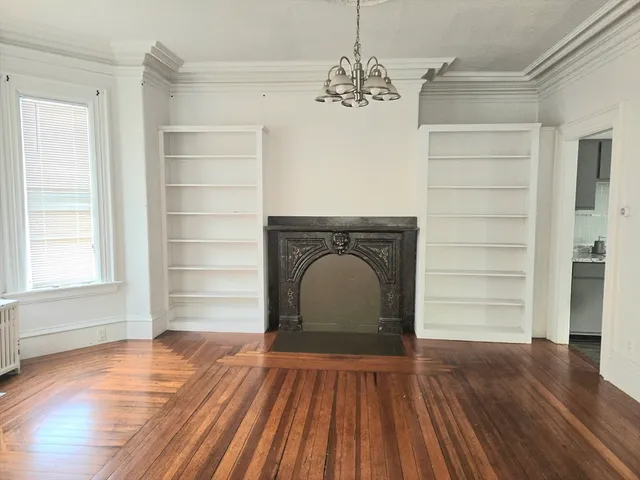 $1,495 | 16 Clinton Street, Unit 1F, Taunton, MA 02780