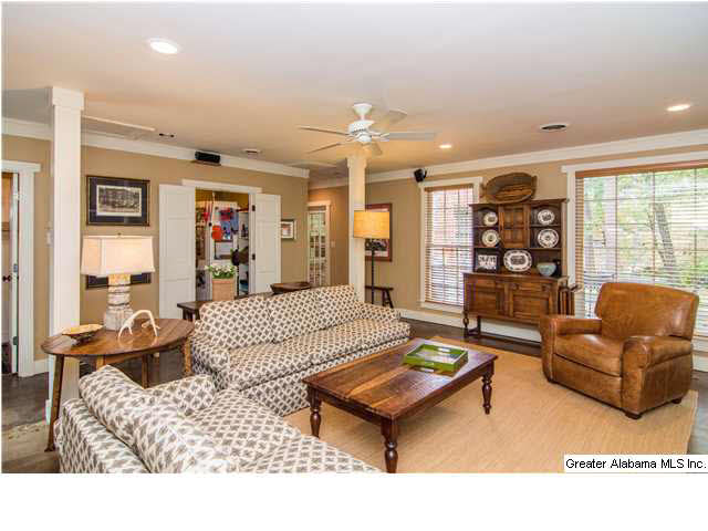 3504 Crestbrook Road Birmingham, AL 35223 - Photo 9 of 32