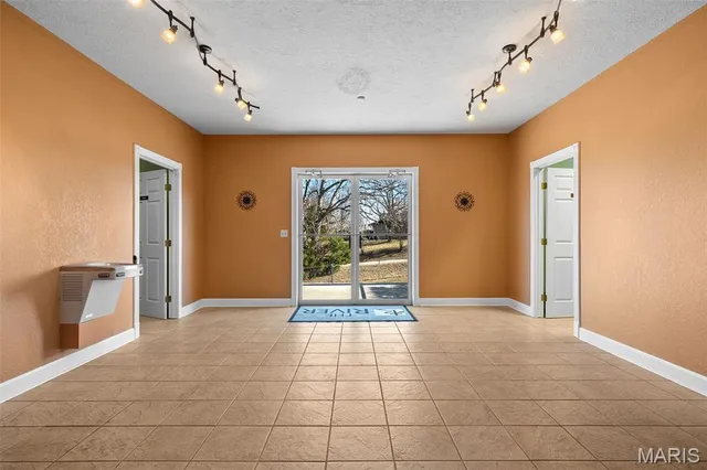 $2,845,000 | 25715 Highway 17, Unit 25625, Waynesville, MO 65583